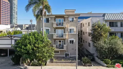 11848 Goshen Ave #402, Los Angeles, CA 90049