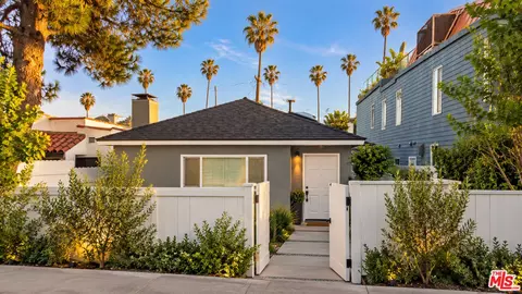 806 Navy St, Santa Monica, CA 90405