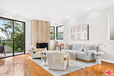 9000 Cynthia St #212, West Hollywood, CA 90069