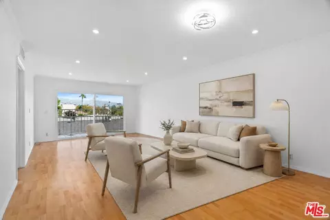 423 S Rexford Dr #305, Beverly Hills, CA 90212