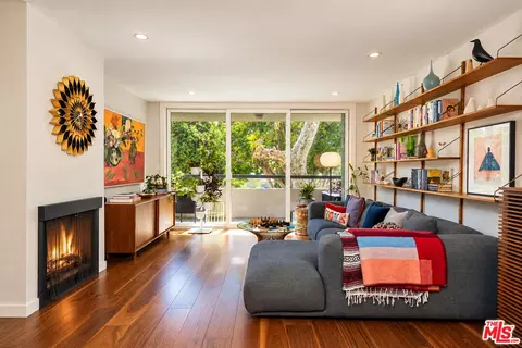8535 W West Knoll Dr #114, West Hollywood, CA 90069