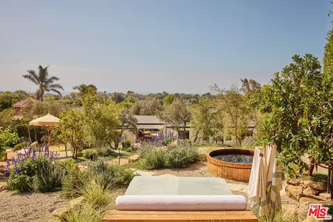 28953 Boniface Dr, Malibu, CA 90265