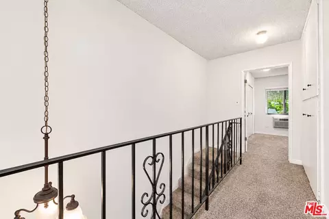 Entry Way - 707 E Palm Ave Apt A B C D Ave #A, B, C, D, Burbank, CA 91501 photo 5 of 6