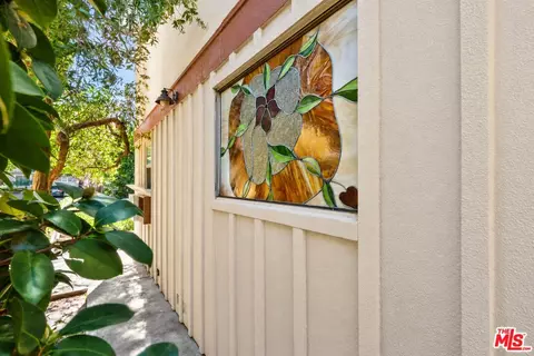Exterior - 707 E Palm Ave Apt A B C D Ave #A, B, C, D, Burbank, CA 91501 photo 7 of 8