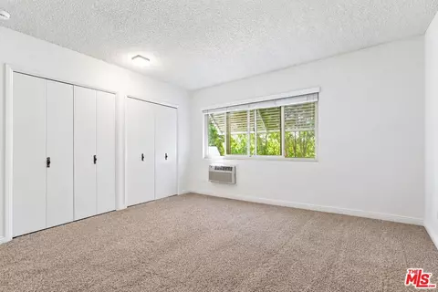 Bedroom - 707 E Palm Ave Apt A B C D Ave #A, B, C, D, Burbank, CA 91501 photo 3 of 4