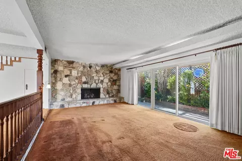 Living - 707 E Palm Ave Apt A B C D Ave #A, B, C, D, Burbank, CA 91501 photo 3 of 10