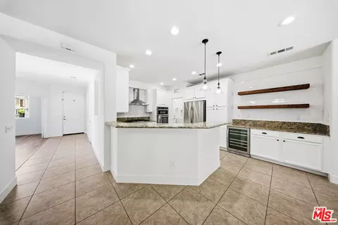 Other - 28016 Eddie Ln, Santa Clarita, CA 91350 photo 4 of 12