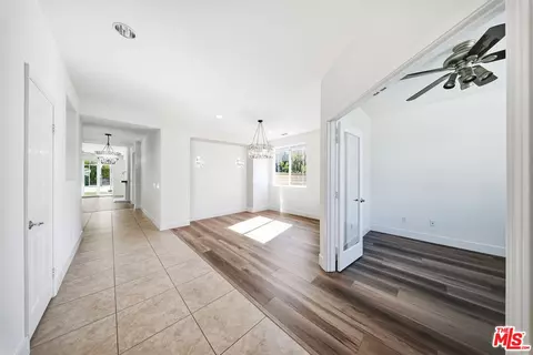 Entry Way - 28016 Eddie Ln, Santa Clarita, CA 91350 photo 1 of 4