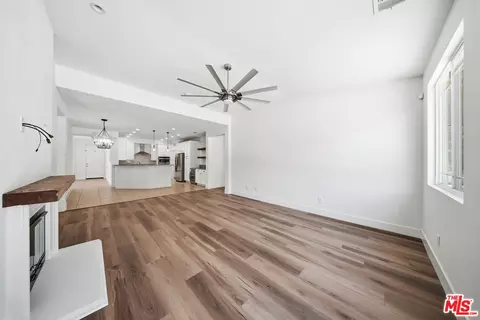 Living - 28016 Eddie Ln, Santa Clarita, CA 91350 photo 4 of 4
