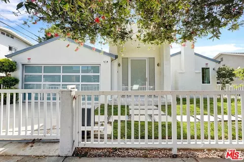 11314 Gladwin St, Los Angeles, CA 90049