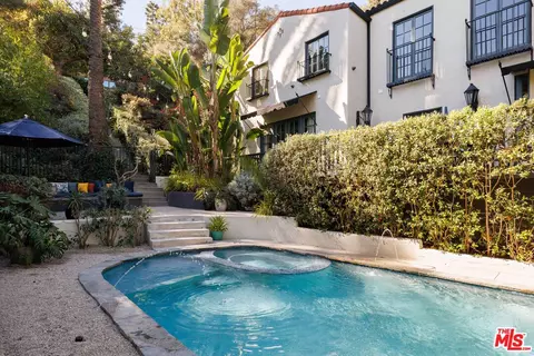 2810 Woodshire Dr, Los Angeles, CA 90068