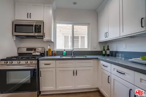 Kitchen - 1503 N Stanton Pl, Long Beach, CA 90804 photo 2 of 2