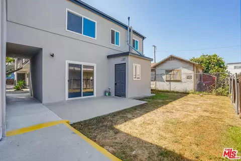Exterior - 1503 N Stanton Pl, Long Beach, CA 90804 photo 7 of 7