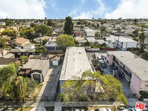 View/Area - 2212 E 15th St, Long Beach, CA 90804 photo 1 of 9