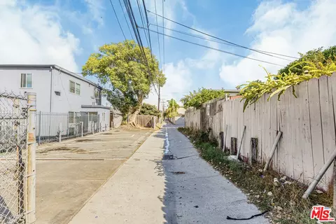 Other - 2212 E 15th St, Long Beach, CA 90804 photo 2 of 2