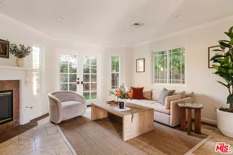 12171 Tiara St, Valley Village, CA 91607