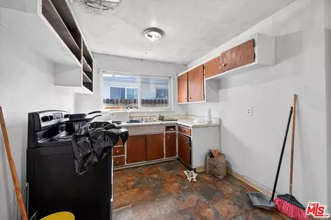 Kitchen - 1219 Griffin Dr, Vallejo, CA 94589 photo 1 of 1