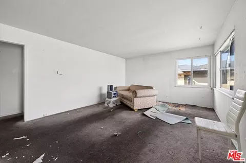 Living - 1219 Griffin Dr, Vallejo, CA 94589 photo 2 of 2