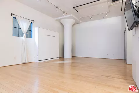 420 S San Pedro St #231, Los Angeles, CA 90013