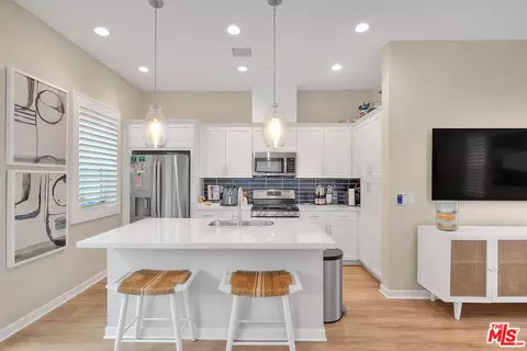 Kitchen - 2432 E Hyde Paseo, Ontario, CA 91762 photo 2 of 4