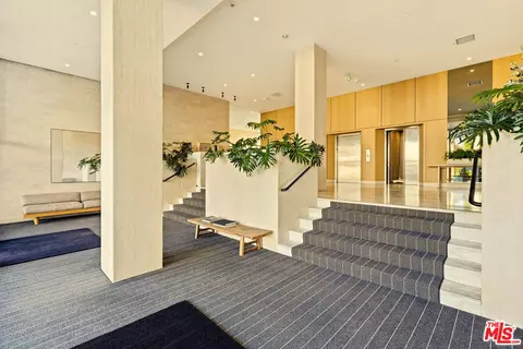 999 N Doheny Dr #104, West Hollywood, CA 90069