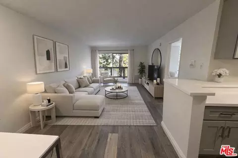 525 S Ardmore Ave #206, Los Angeles, CA 90020