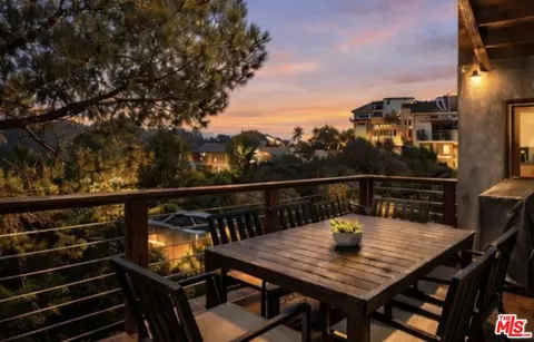 3234 Hillock Dr, Los Angeles, CA 90068