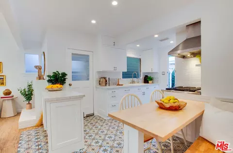 739 Superba Ave, Venice, CA 90291 photo 18