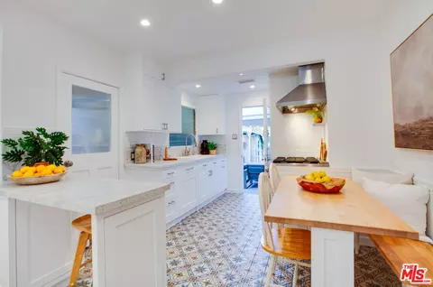 739 Superba Ave, Venice, CA 90291 photo 10