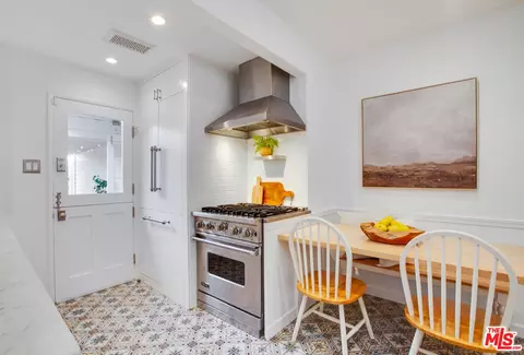 739 Superba Ave, Venice, CA 90291 photo 12