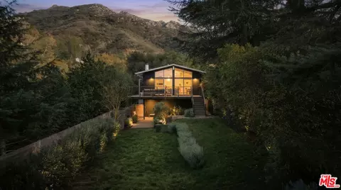 25665 Buckhorn Dr, Calabasas, CA 91302