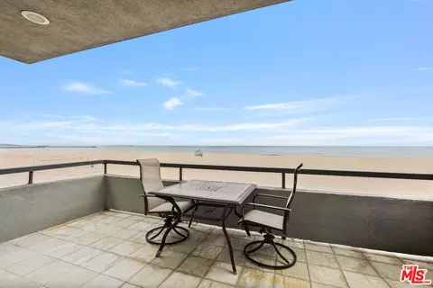 6 Fleet St #203, Marina Del Rey, CA 90292