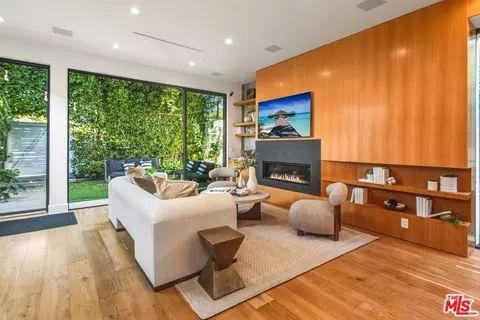 722 Marine St, Santa Monica, CA 90405