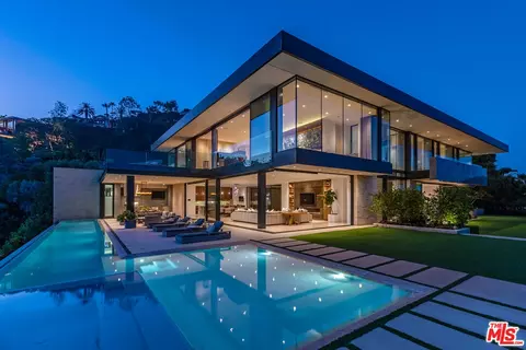 1601 Casale Rd, Pacific Palisades, CA 90272