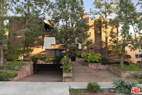 202 San Vicente Blvd #6, Santa Monica, CA 90402