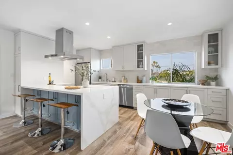 2002 4th St #211, Santa Monica, CA 90405