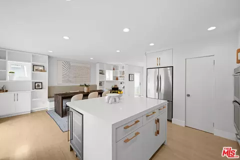 Kitchen - 2332 Ocean Ave, Venice, CA 90291 photo 2 of 6