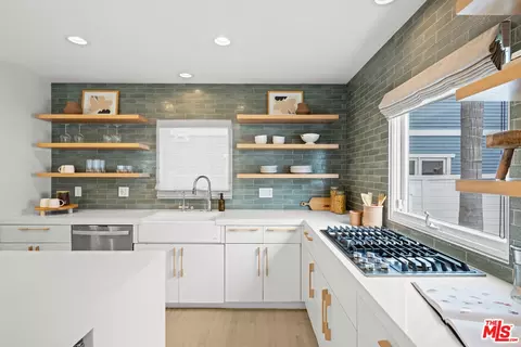 Kitchen - 2332 Ocean Ave, Venice, CA 90291 photo 1 of 6