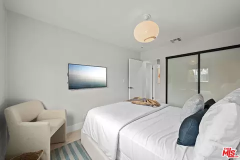 Bedroom - 2332 Ocean Ave, Venice, CA 90291 photo 5 of 6