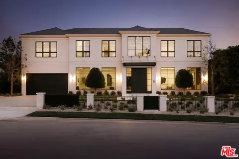 260 Homewood Rd, Los Angeles, CA 90049