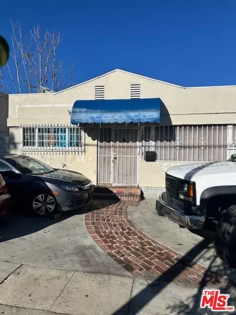 10831 Magnolia Blvd, North Hollywood, CA 91601