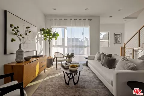 6118 Marbella Pl, Los Angeles, CA 90038