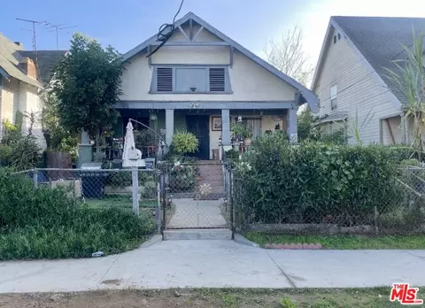 210 W 47th St, Los Angeles, CA 90037