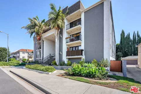 14804 Magnolia Blvd #12, Sherman Oaks, CA 91403
