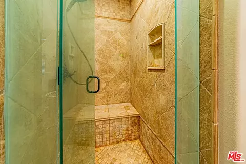 Bath - 6621 E Prescott Ct, Orange, CA 92867 photo 3 of 9