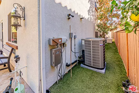 Exterior - 6621 E Prescott Ct, Orange, CA 92867 photo 7 of 9