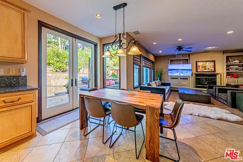 Dining - 6621 E Prescott Ct, Orange, CA 92867 photo 4 of 4
