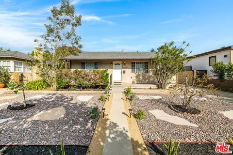 2746 Malcolm Ave, Los Angeles, CA 90064