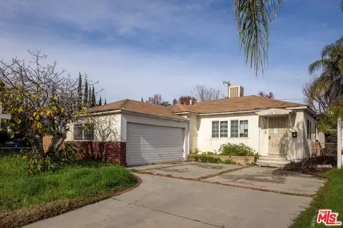 17359 Victory Blvd, Van Nuys, CA 91406