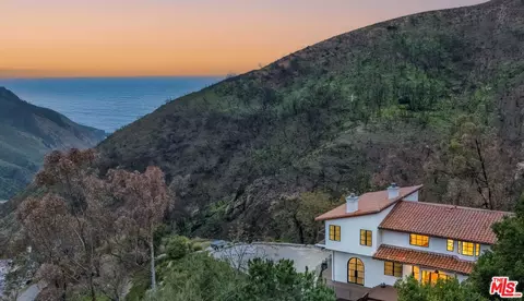 2382 Live Oak Meadows Rd, Malibu, CA 90265